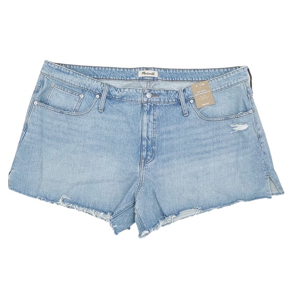 NEW Madewell Plus Relaxed Denim Shorts in Madera Wash Side-Slit Edition Size 24W - Picture 2 of 13